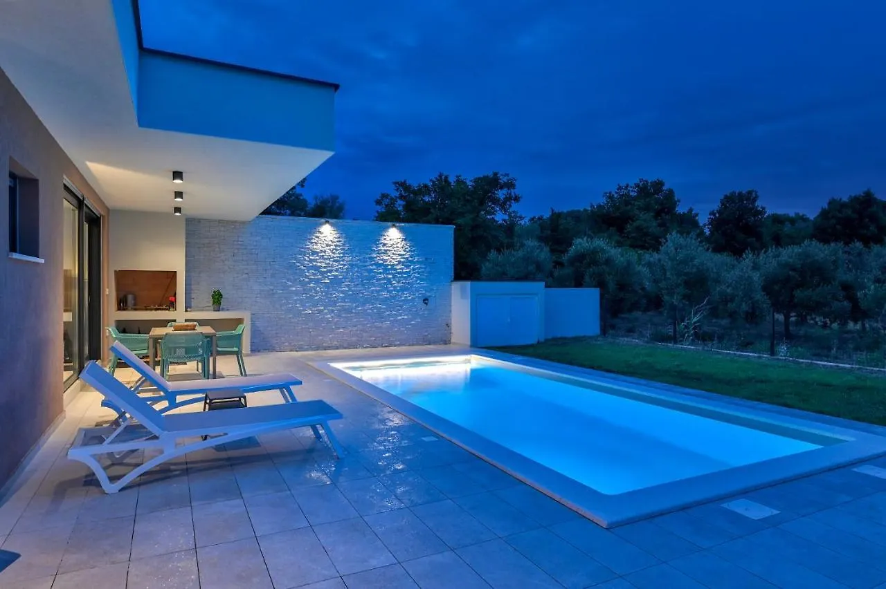 Villa Little Mo Liznjan 0*,